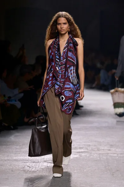 Look 61